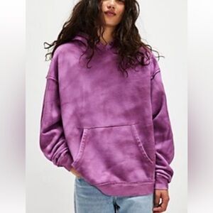 We The Free Your Favorite
Washed Hoodie EUC